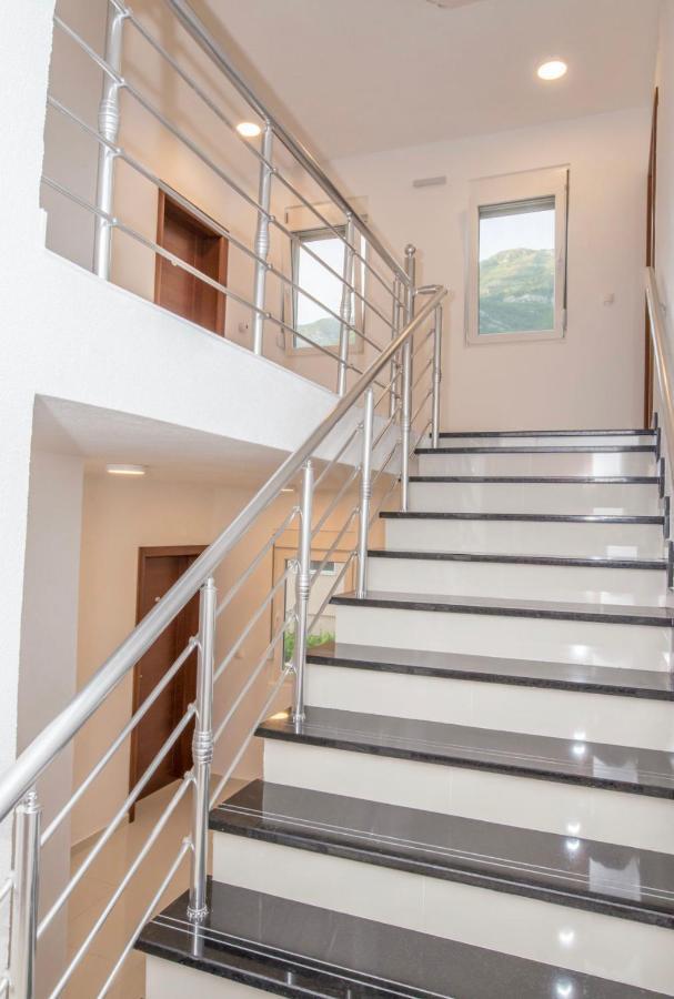 Apartmani Nela 苏托莫雷 外观 照片
