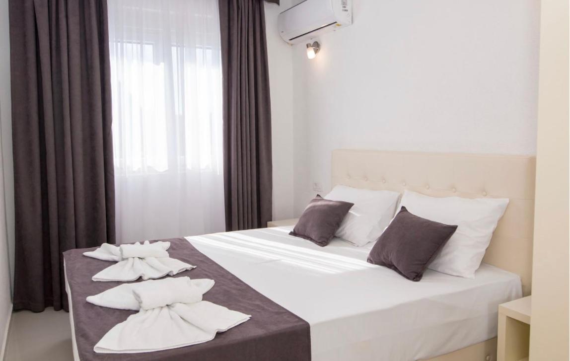 Apartmani Nela 苏托莫雷 外观 照片