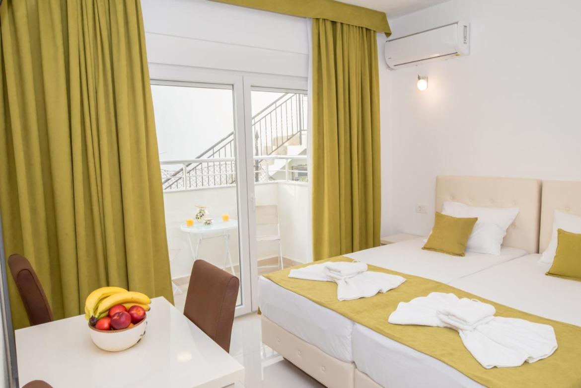 Apartmani Nela 苏托莫雷 外观 照片